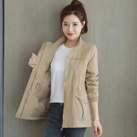Women's Lightweight Waterproof Trench Jacket for Autumn in Khaki 1