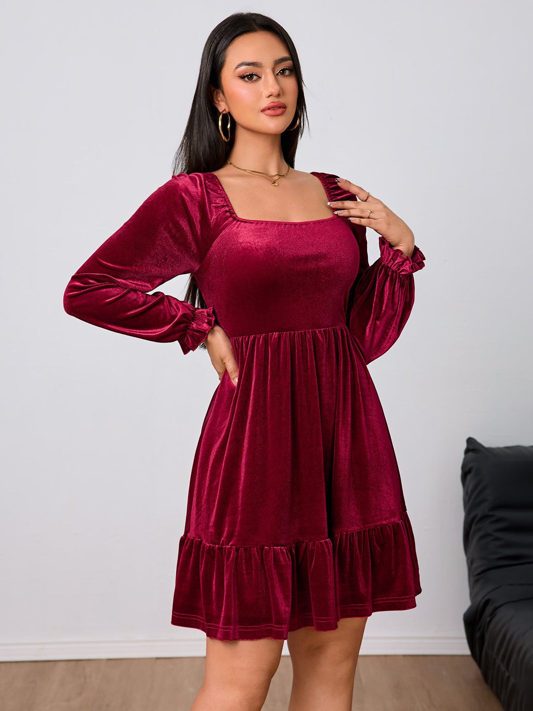 Women's Mini Velvet Tiered Christmas Party Dress in Wine Red