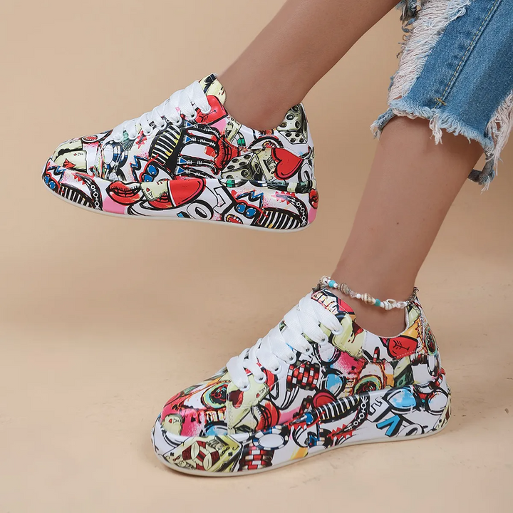 Women's Orthopedic Sneaker with Graphic Print (3)