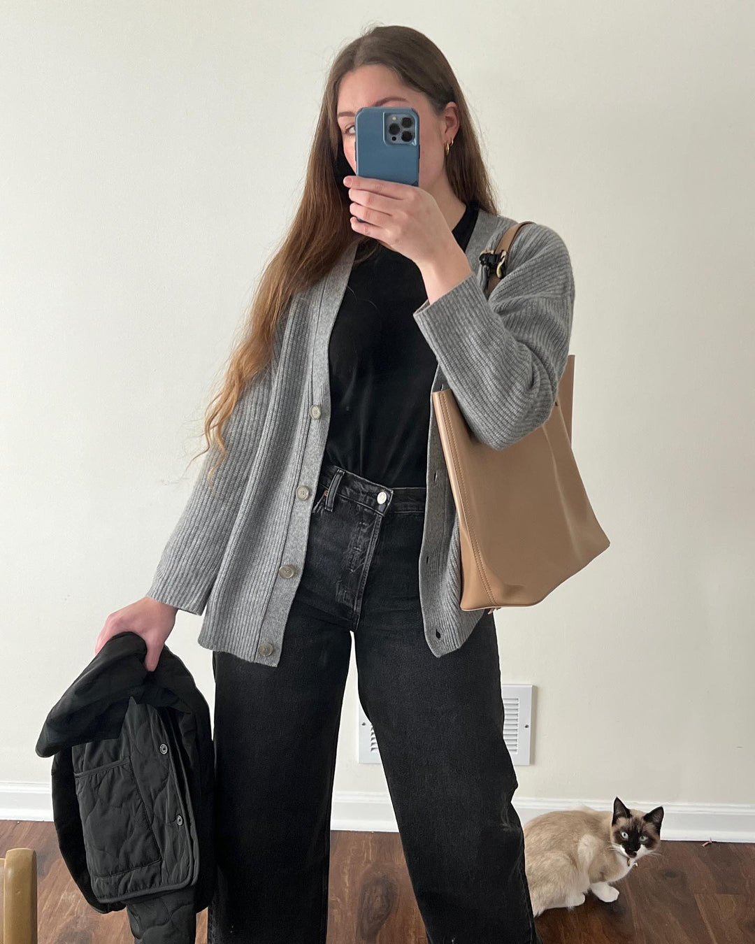 Women's Oversized Cardigan in Chunky Knit (7)