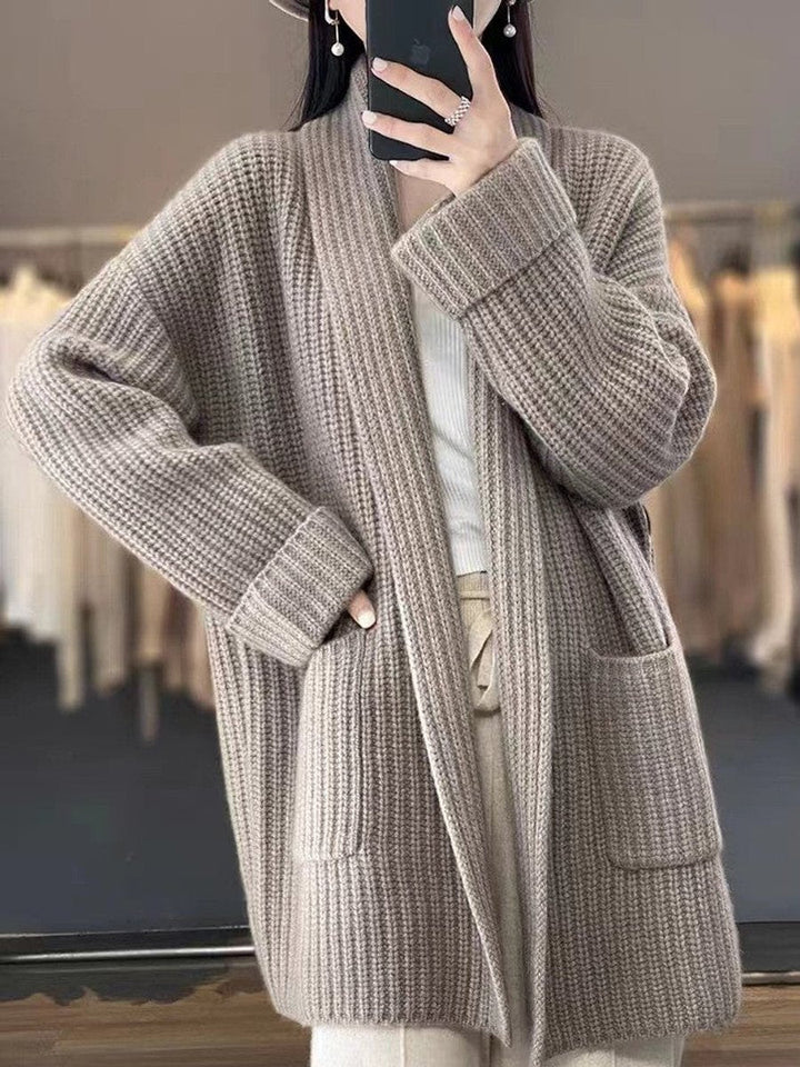Women's Oversized Knit Cardigan for Autumn Layering in Brown