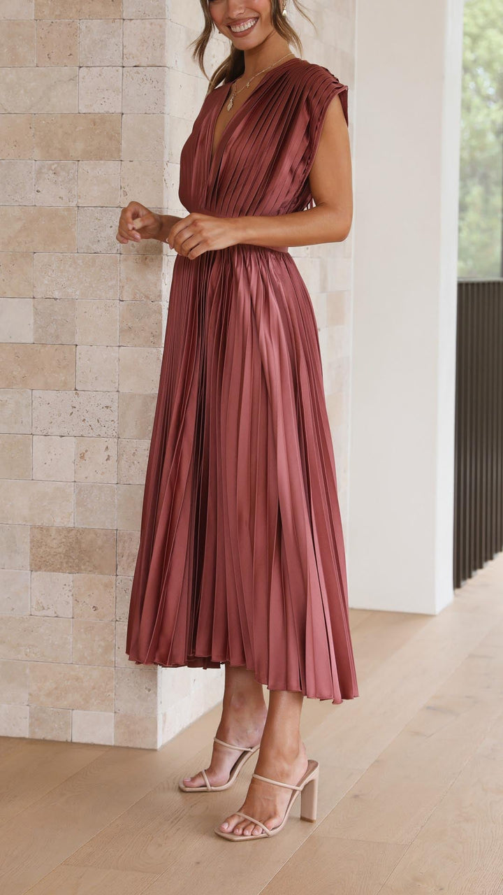 Women's Pleated V Neck Midi (4)