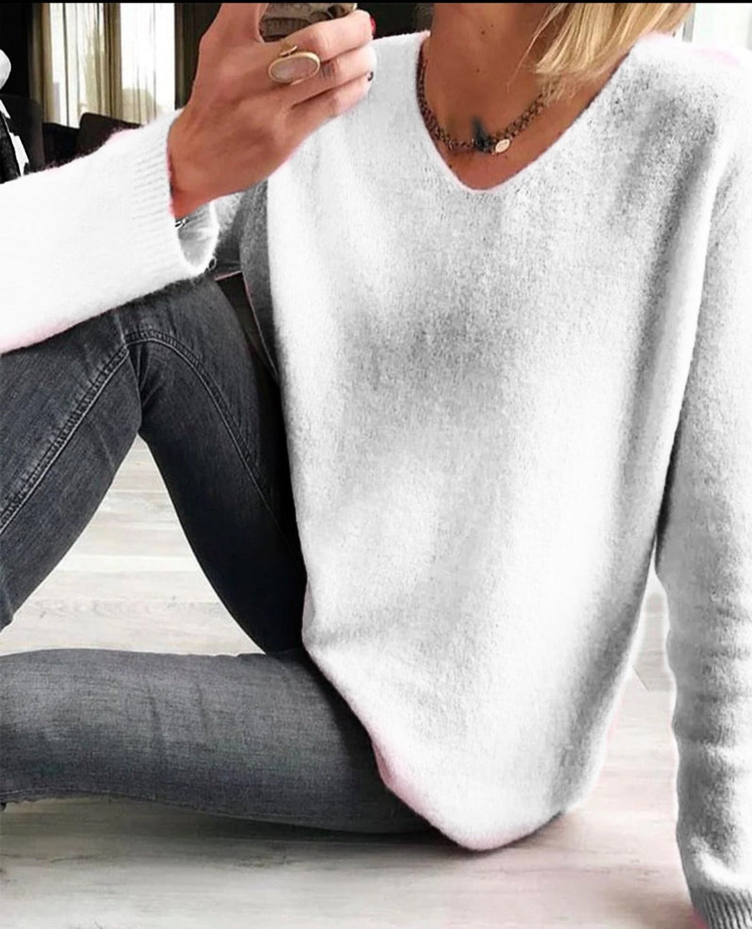 Women's Relaxed Cotton Long-Sleeve V-Neck Sweater (7)
