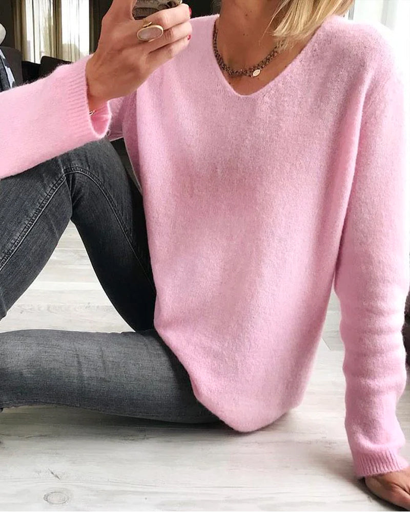Women's Relaxed Cotton Long-Sleeve V-Neck Sweater in Pink