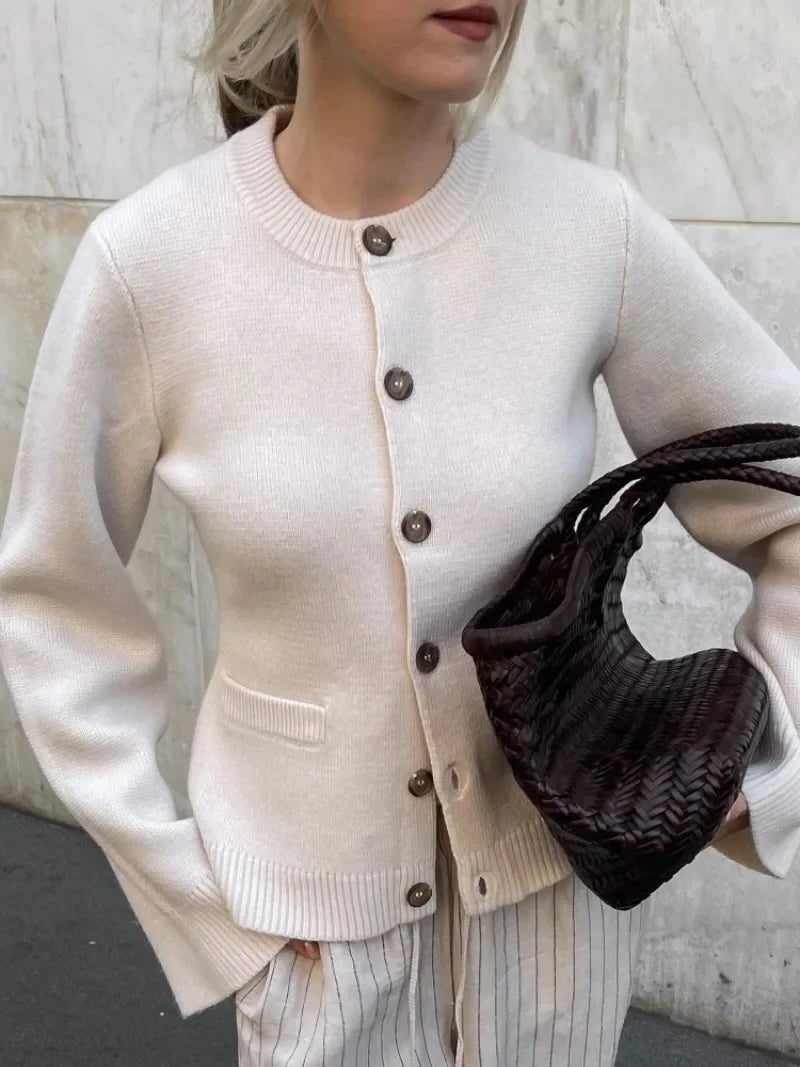 Women's Relaxed Knit Cardigan for Autumn Layering (2)