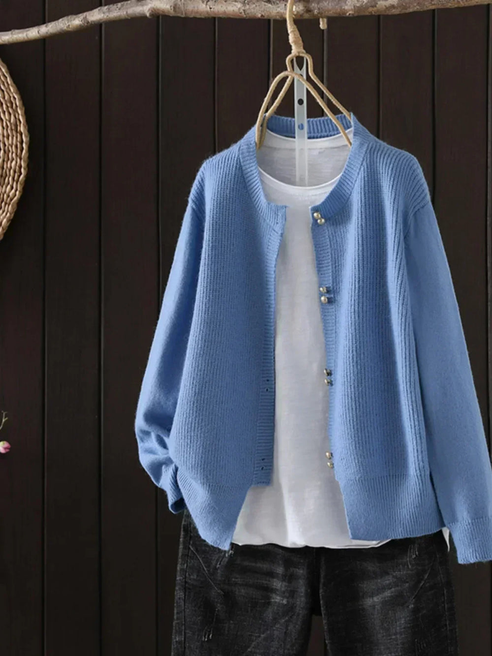 Women's Relaxed Knit Cardigan for Autumn Layering in Blue