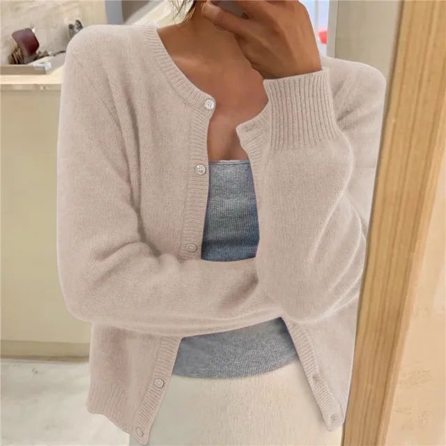 Women's Relaxed Knit Cardigan for Effortless Layering in Beige