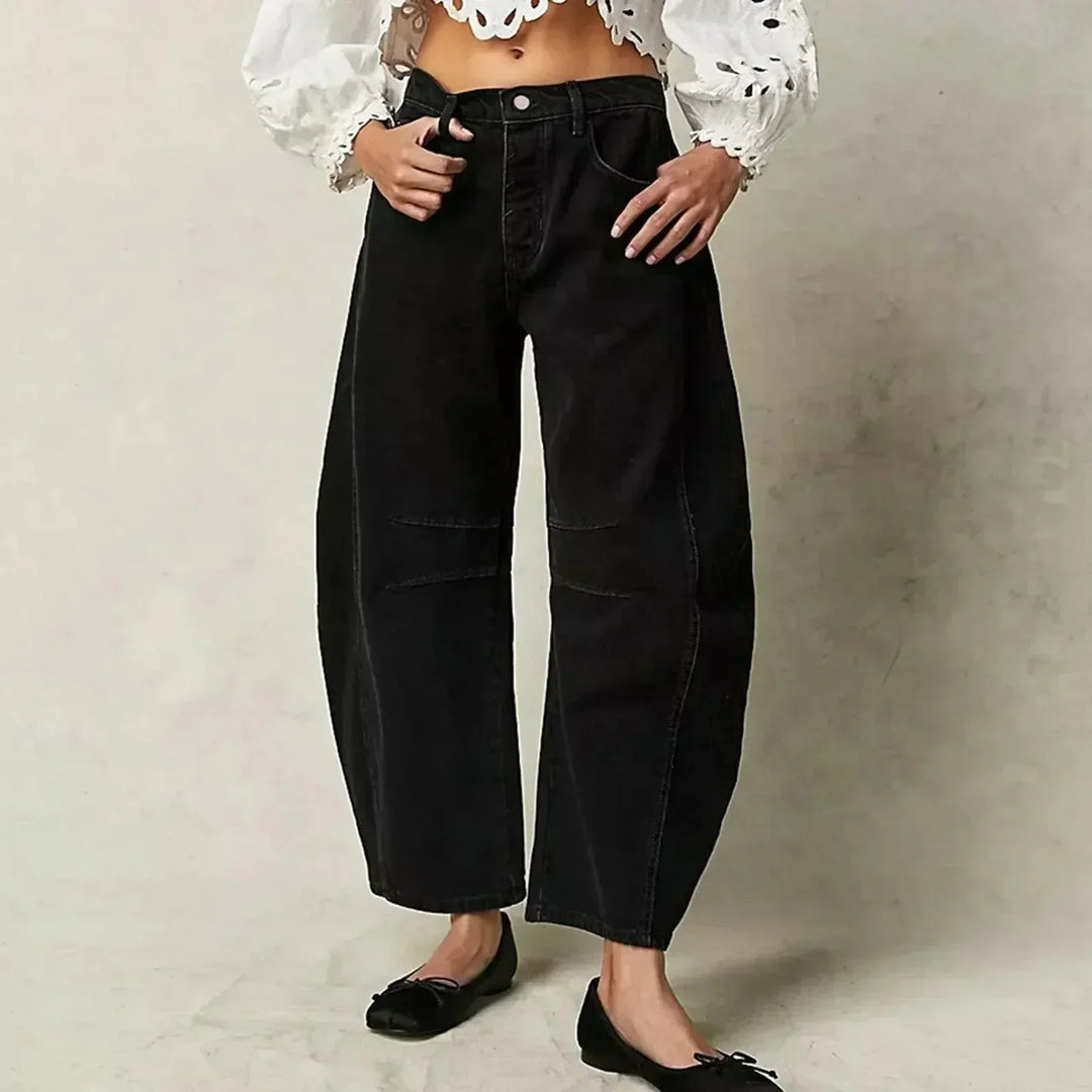Women's Relaxed Wide Leg High-Waist Jeans in Black