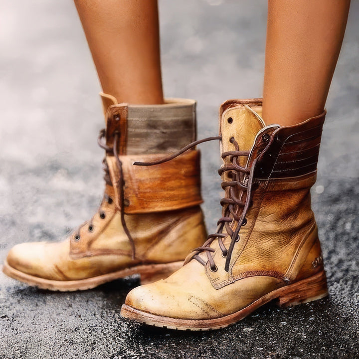 Women's Retro Leather Boots for Winter in Brown