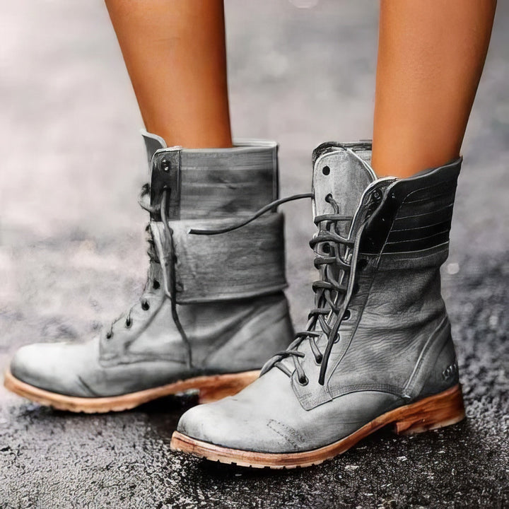 Women's Retro Leather Boots for Winter in Grey