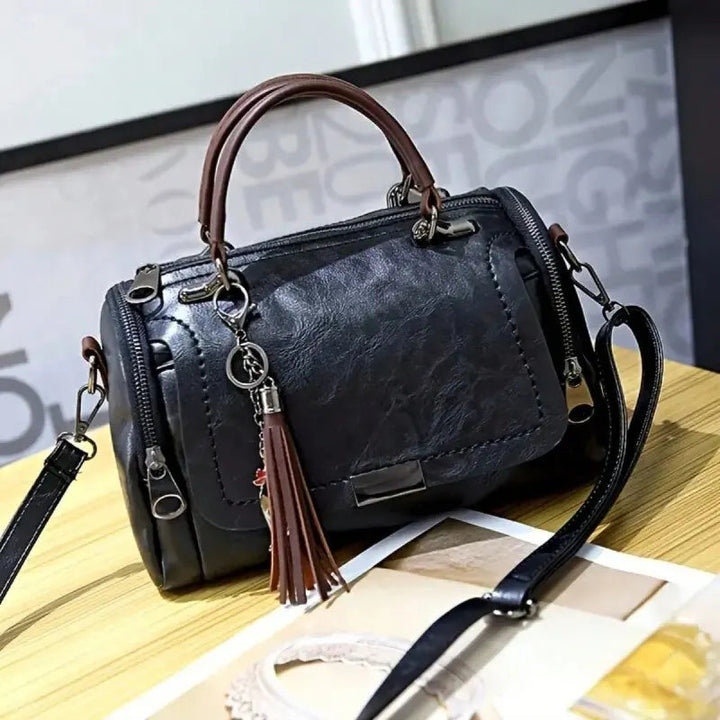 Women's Retro Tote Bag for Everyday Elegance in Black