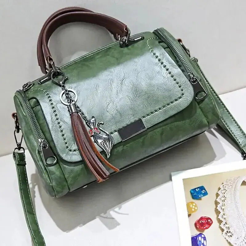 Women's Retro Tote Bag for Everyday Elegance in Green