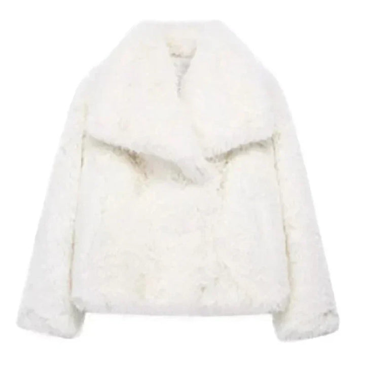 Women's Short Faux Fur Coat for Autumn in White