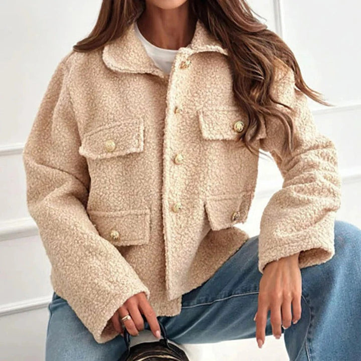 Women's Short Winter Wool Coat with Structured Fit (2)