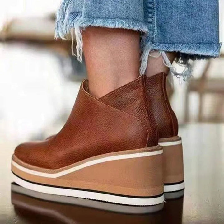 Women's Side Zip Suede Ankle Boots (9)