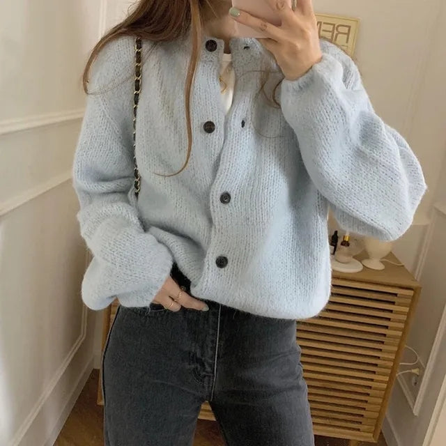 Women's Soft Knit Cardigan for Everyday Comfort (4)