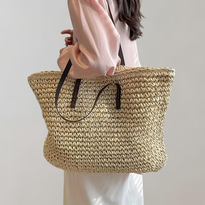 Women's Straw Tote Bag in Boho Style in Beige