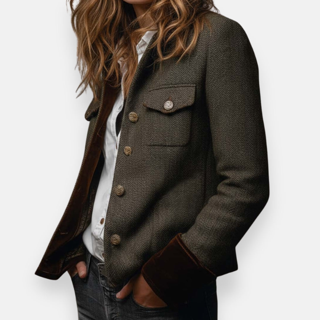 Women's Structured Utility Jacket for Fall (4)