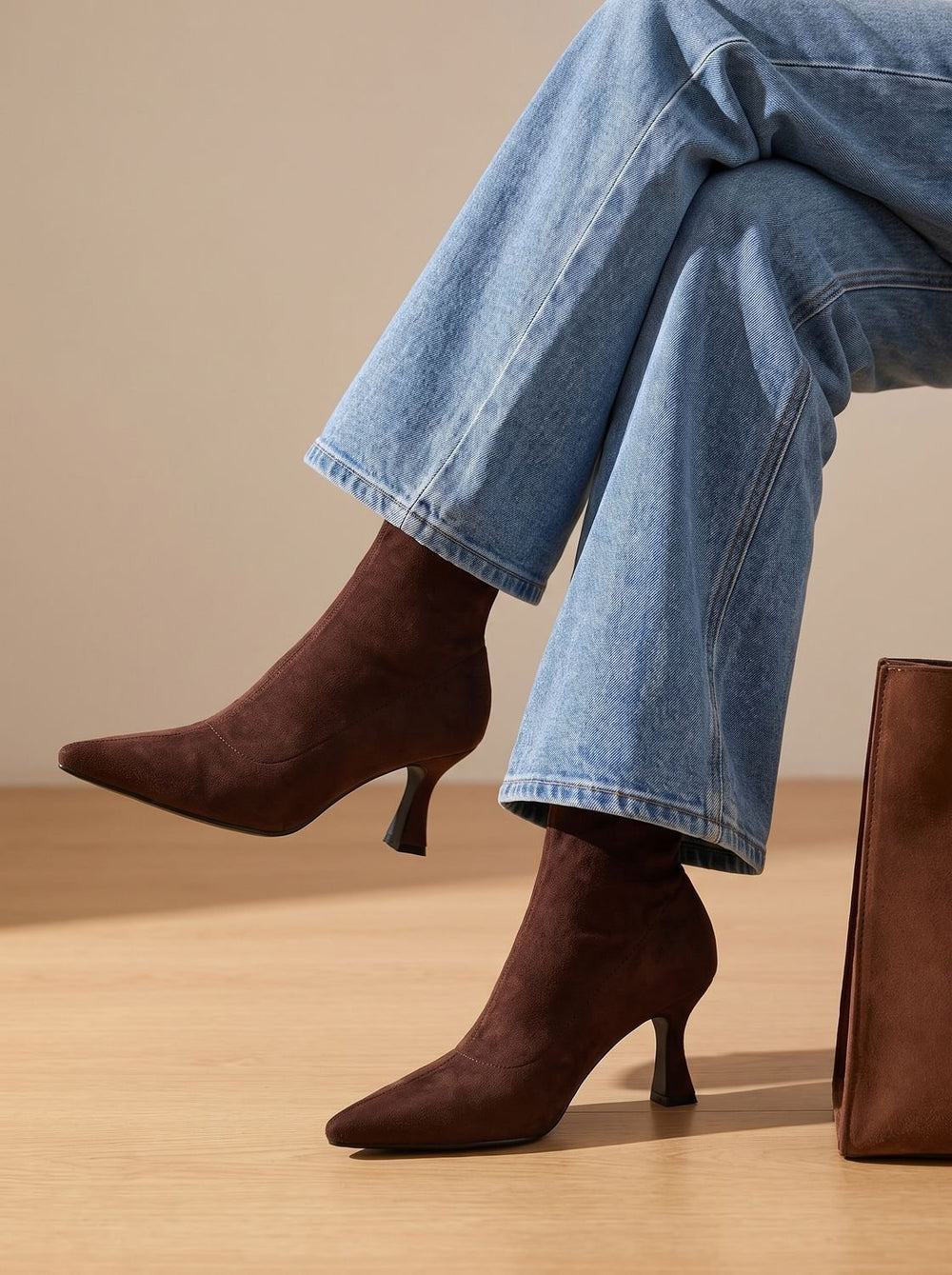 Women's Suede Pointed-Toe Kitten Heel Ankle Boots (2)