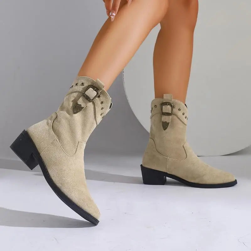 Women's Suede Rider Boots for Autumn Outfits (2)