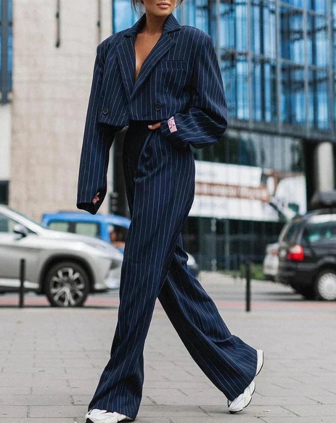 Women's Tailored Jacket and Trouser Set (2)