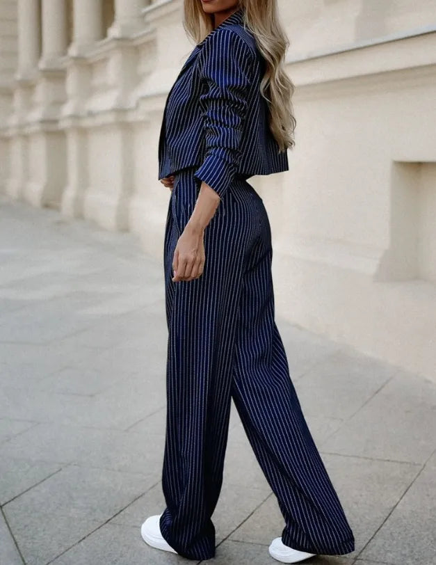Women's Tailored Jacket and Trouser Set (3)