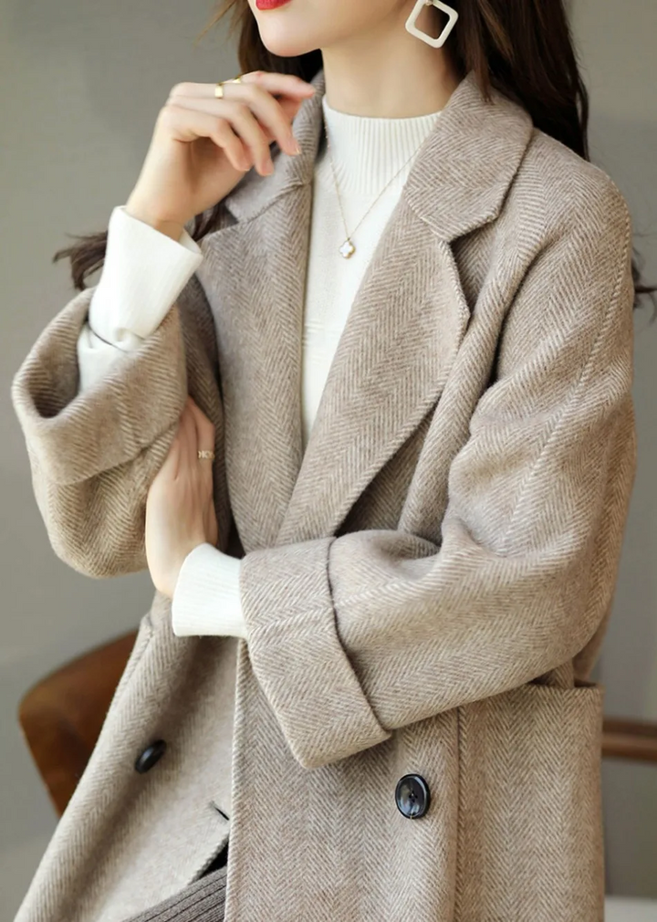 Women's Tailored Trench Coat for Autumn Layering (5)