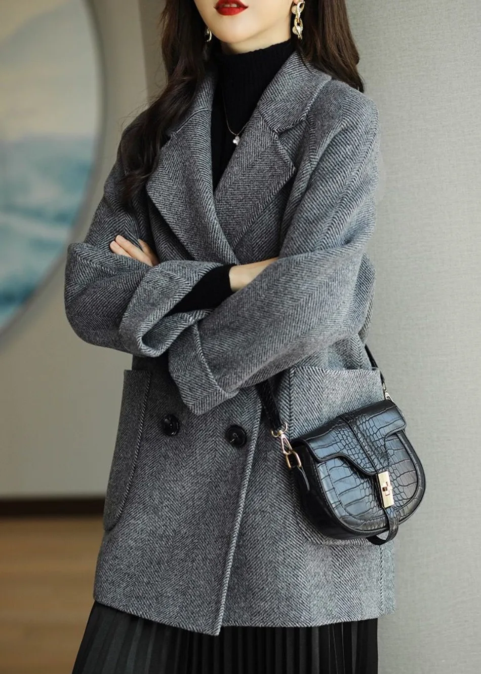 Women's Tailored Trench Coat for Autumn Layering in Grey