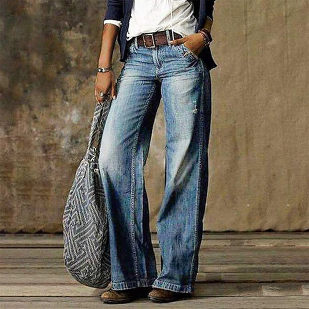 Women's Vintage Wide-Leg Jeans in Light Blue