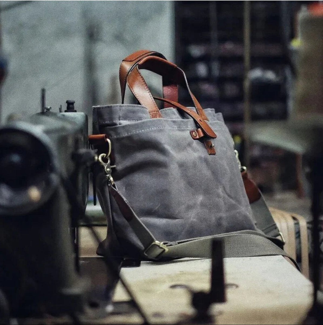 Women's Waxed Canvas Crossbody Tote Bag (2)