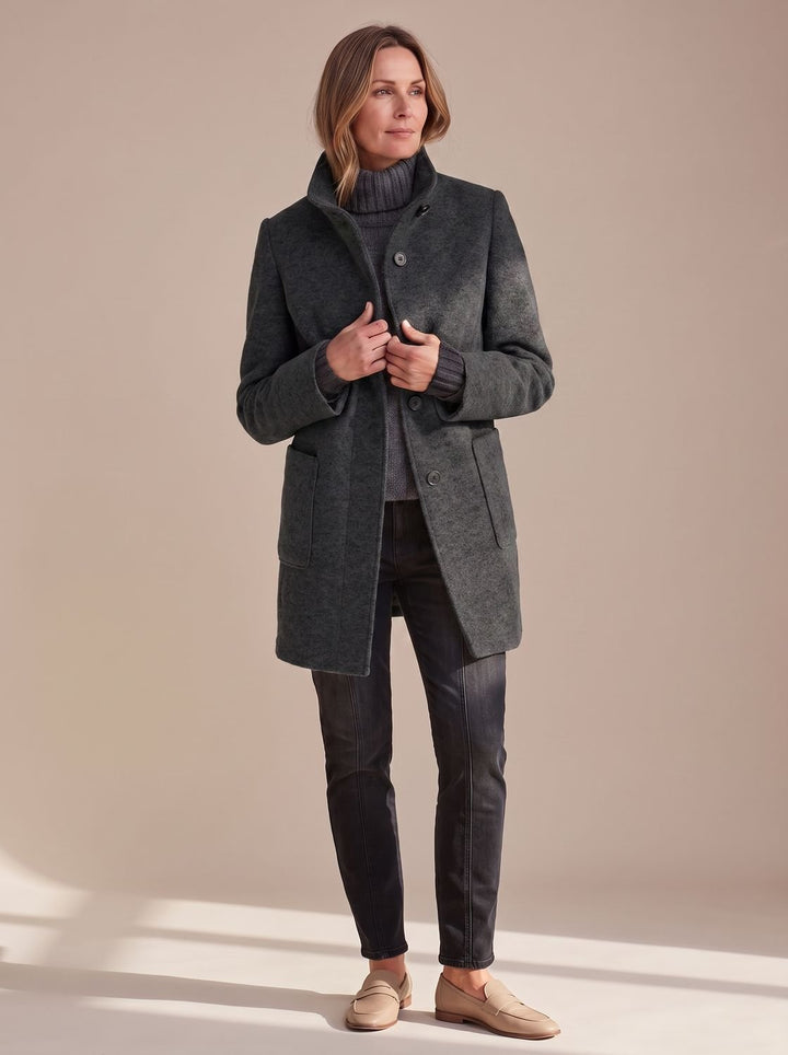 Women's Winter Coat Classic Structured Button-Front in Black